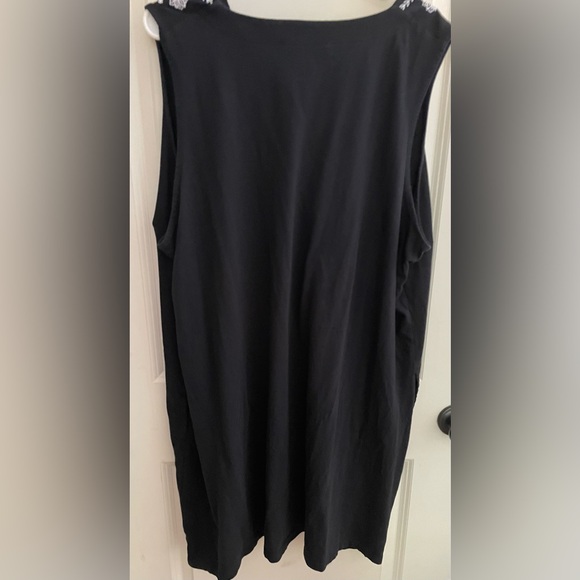 Lands’ End Women’s Black Floral Embroidered Sleeveless Shift Dress sz 3X - Picture 4 of 5